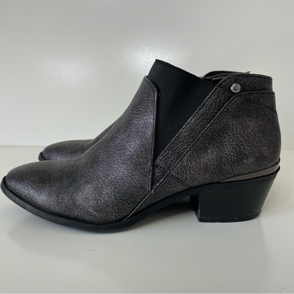 Simply Vera Skylark Ankle Booties Shimmer Metallic Gray Womens 7.5 Mobwife Prep